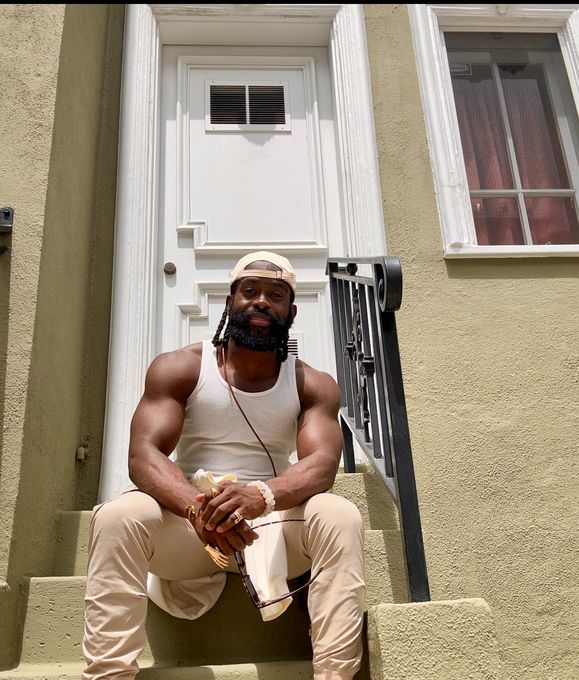 Emmanuel — massage therapist in Los Angeles, CA