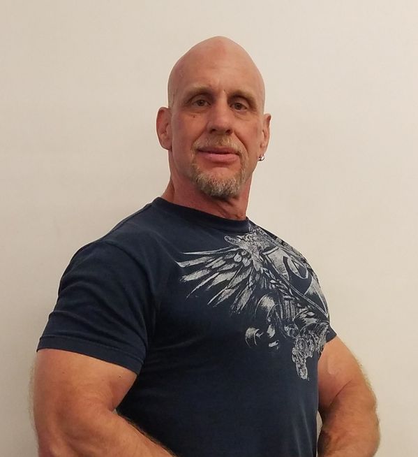 Ethan — massage therapist in Los Angeles, CA