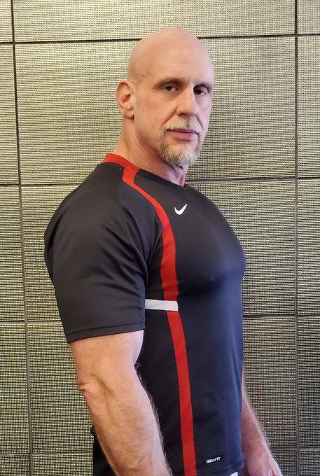 Ethan — massage therapist in Los Angeles, CA