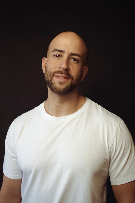 Victor — massage therapist in Chicago, IL