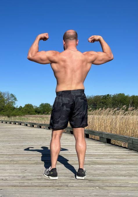 Victor — massage therapist in Chicago, IL