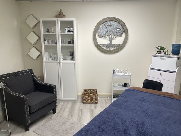 Chris — massage therapist in Fort Lauderdale, FL