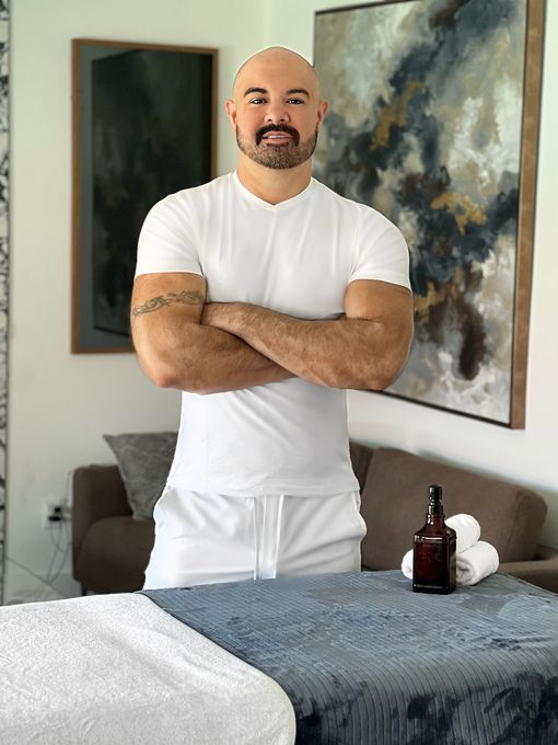 Carlos — massage therapist in Hollywood, CA