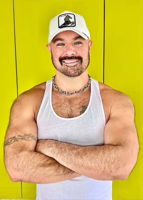 Carlos — massage therapist in Hollywood, CA