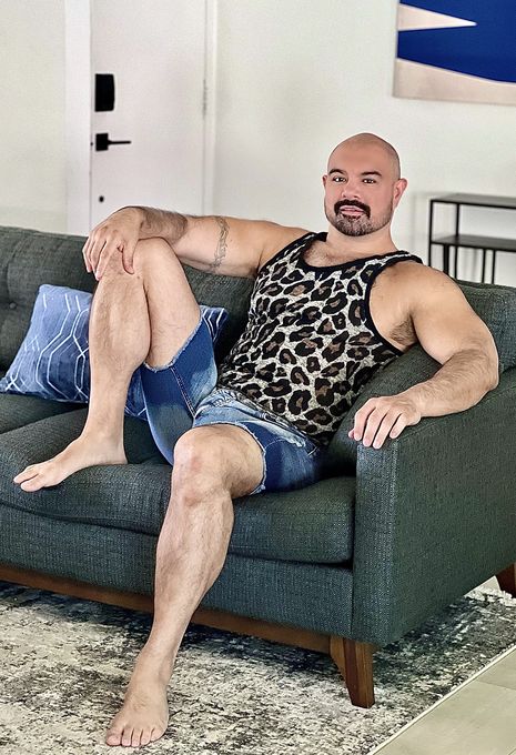 Carlos — massage therapist in Hollywood, CA