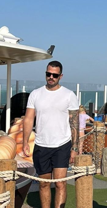 Leonardo — massage therapist in Orlando, FL