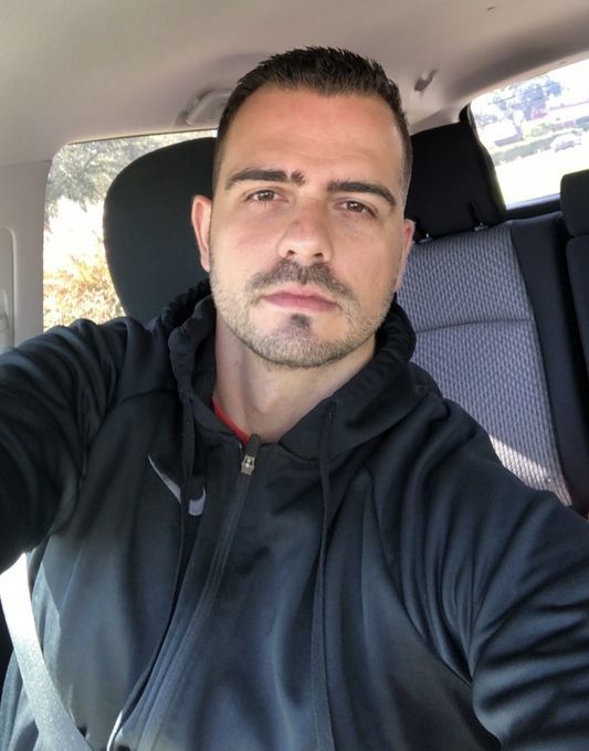 Leonardo — massage therapist in Orlando, FL