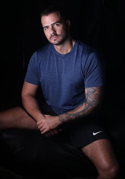 Leonardo — massage therapist in Orlando, FL
