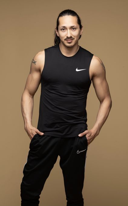 Cesar — massage therapist in Chicago, IL