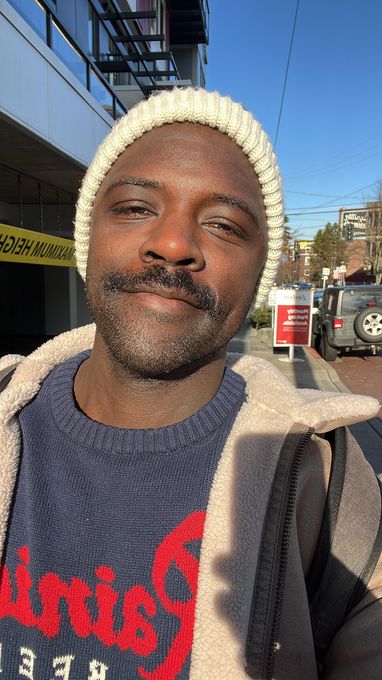 Morris — massage therapist in Seattle, WA