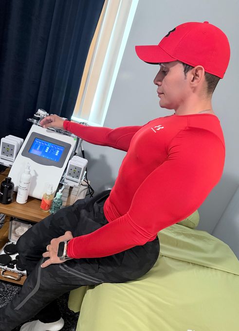 Gerard — massage therapist in Los Angeles, CA