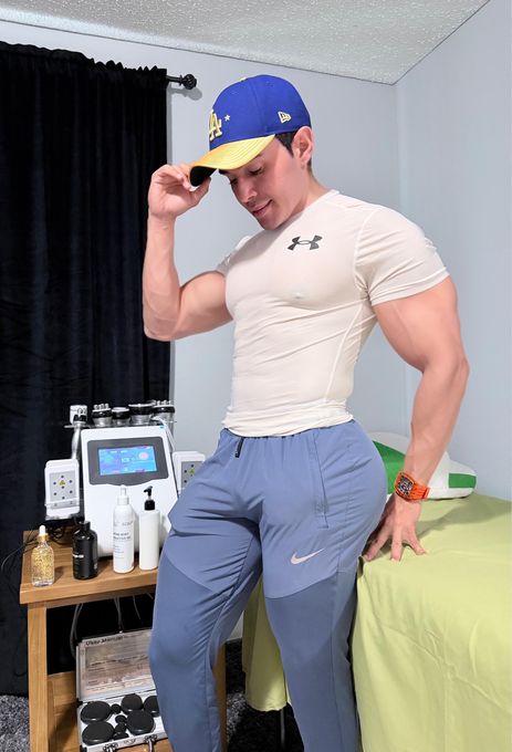 Gerard — massage therapist in Los Angeles, CA