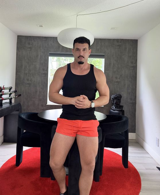 Alex — massage therapist in Lauderdale Lakes, FL