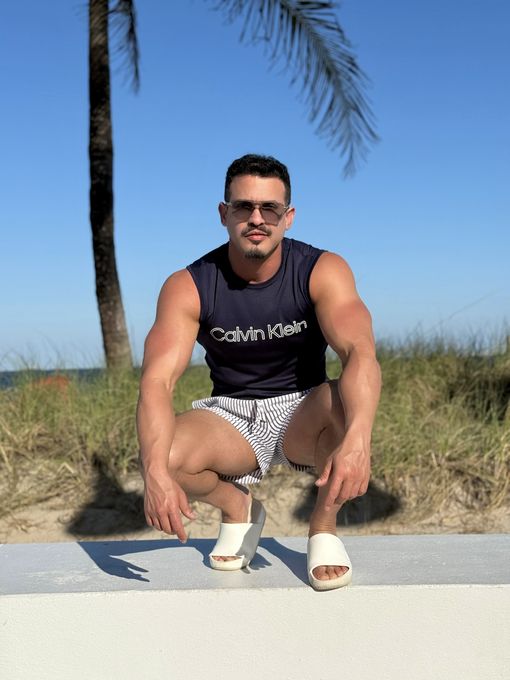 Alex — massage therapist in Lauderdale Lakes, FL