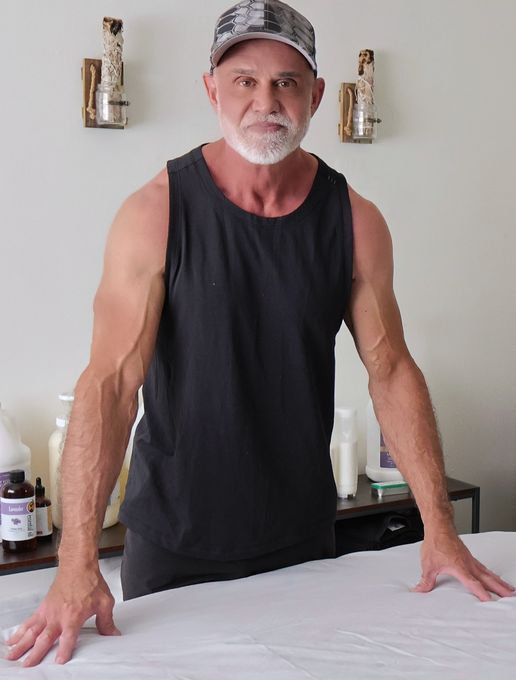David — massage therapist in Los Angeles, CA