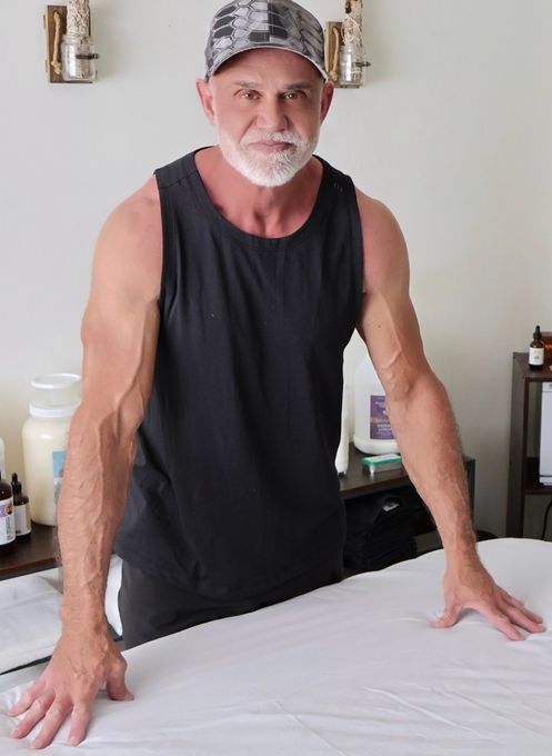 David — massage therapist in Los Angeles, CA