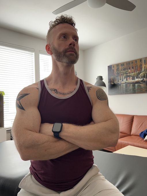 Derrick — massage therapist in Dallas, TX