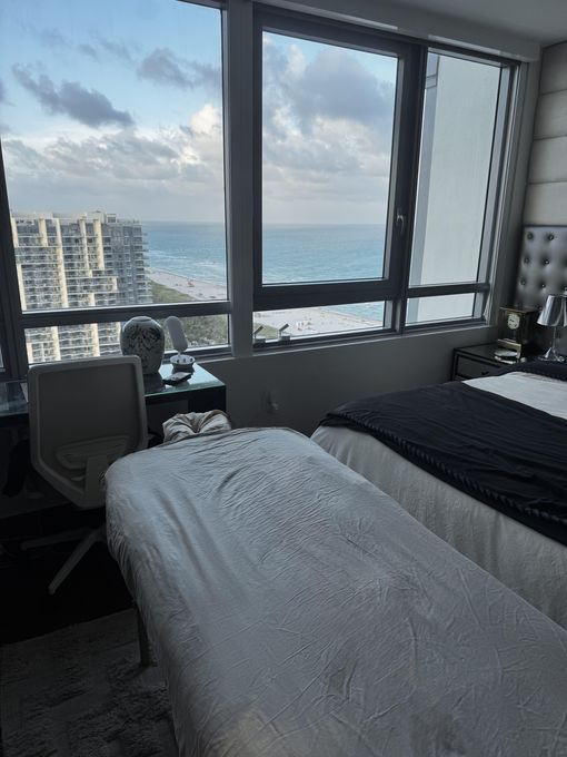 Ian — massage therapist in Aventura, FL
