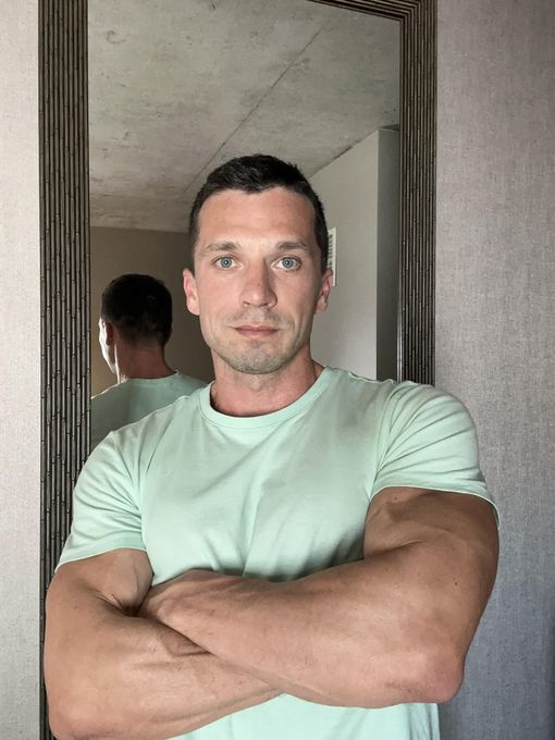 Mark — massage therapist in Miami Beach, FL