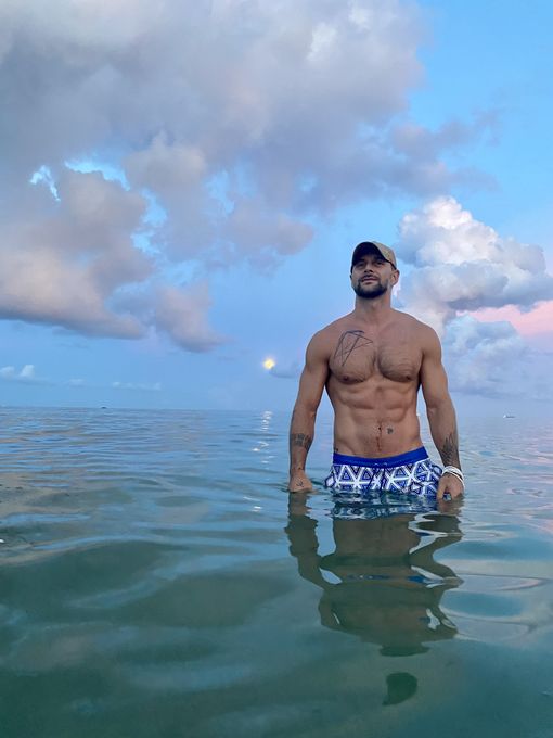Lukasz — massage therapist in Miami, FL