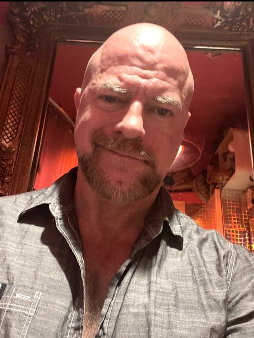 Kevin — massage therapist in Chicago, IL