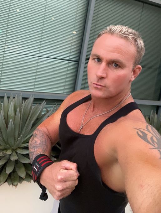 Michael — massage therapist in Fountain Valley, CA