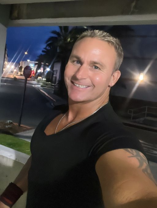 Michael — massage therapist in Fountain Valley, CA