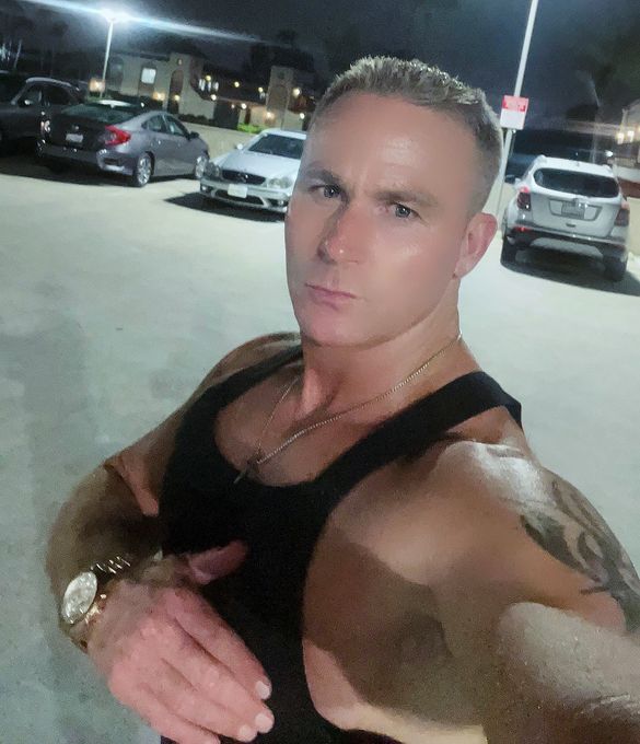 Michael — massage therapist in Fountain Valley, CA