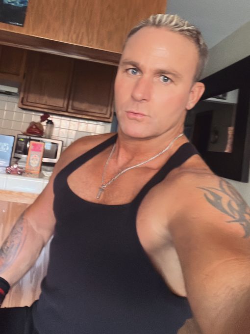 Michael — massage therapist in Fountain Valley, CA