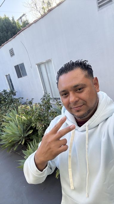 Caesar — massage therapist in Los Angeles, CA