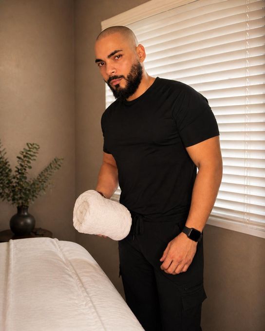 Ren — massage therapist in Naples, FL