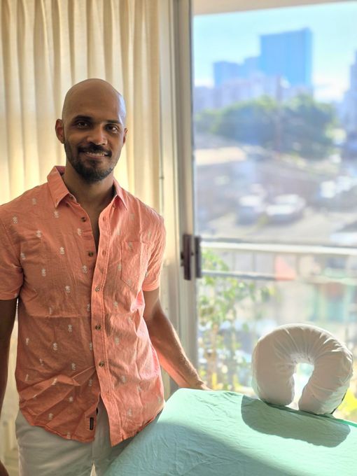 AJ — massage therapist in Honolulu, HI