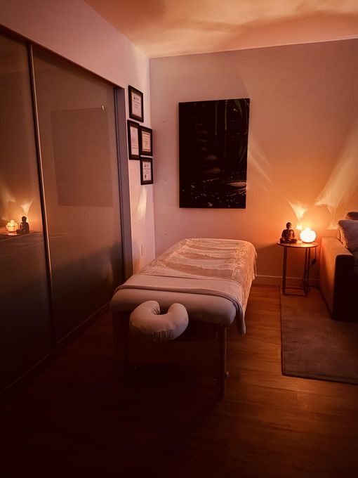 Maxx — massage therapist in Seattle, WA