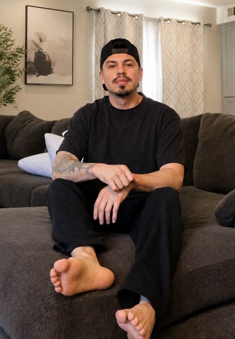 Gonzalo — massage therapist in Palm Springs, CA