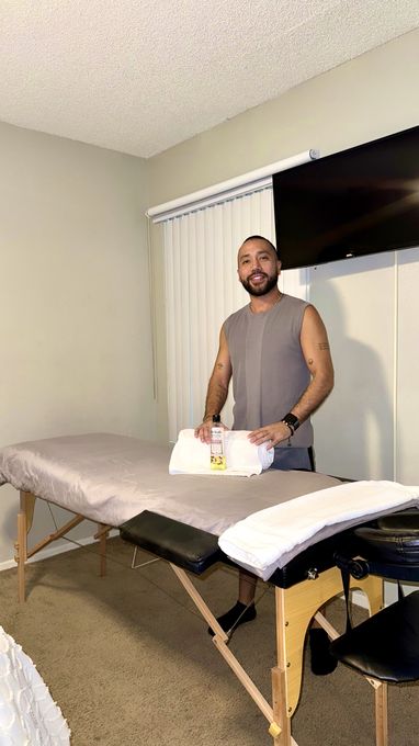 Sammuel — massage therapist in Spring Valley, NV