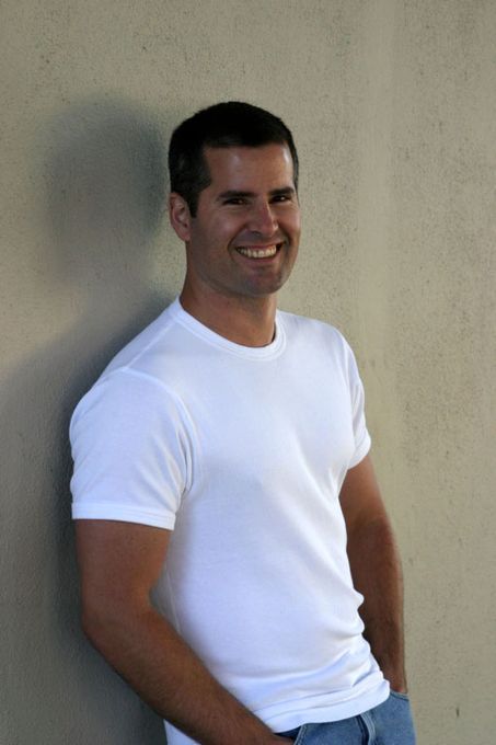 Fernando — massage therapist in San Francisco, CA