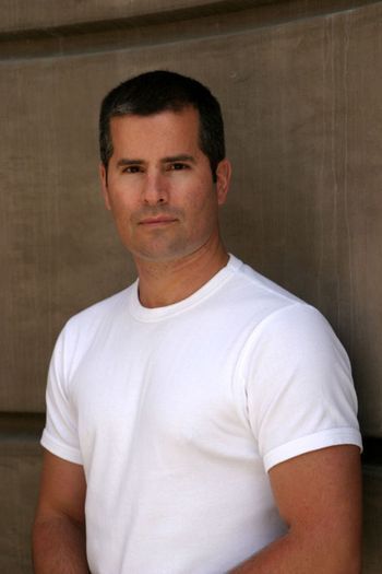 Fernando — massage therapist in San Francisco, CA