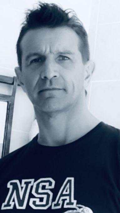 Anton — massage therapist in Palm Springs, CA