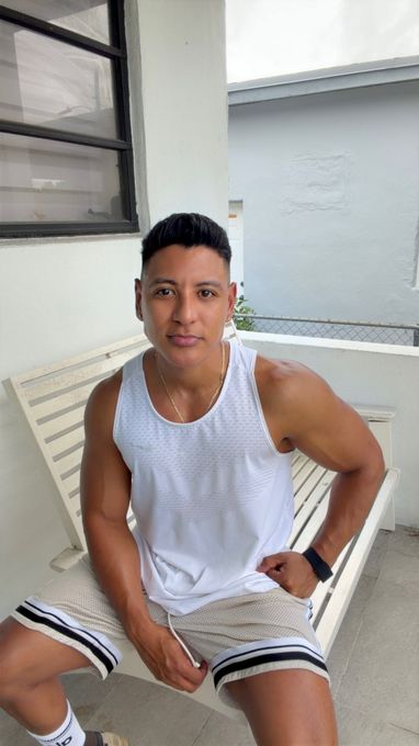 Eloy — massage therapist in Miami, FL
