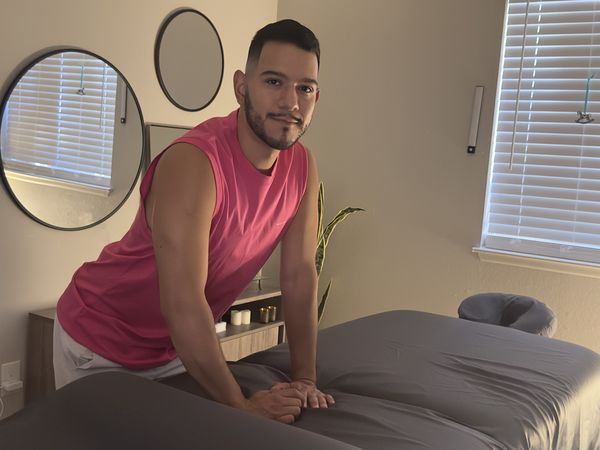 Roberto — massage therapist in Enterprise, NV