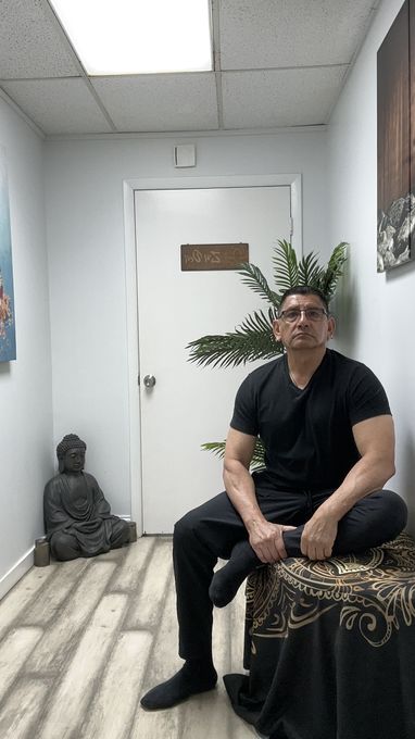 Arturo — massage therapist in Dania Beach, FL