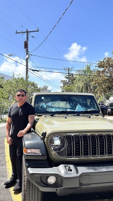 Arturo — massage therapist in Dania Beach, FL