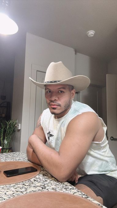 Jose — massage therapist in Dallas, TX