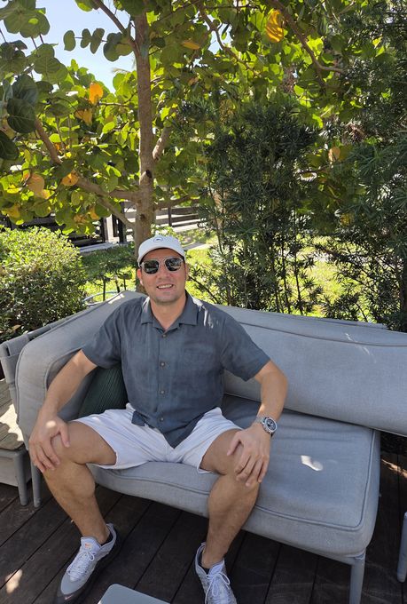 Sergio — massage therapist in Hallandale Beach, FL