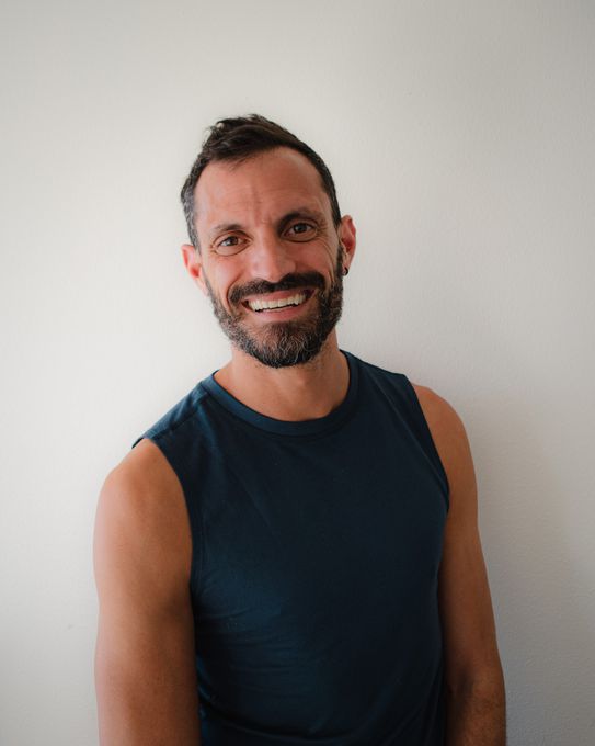 R — massage therapist in Honolulu, HI