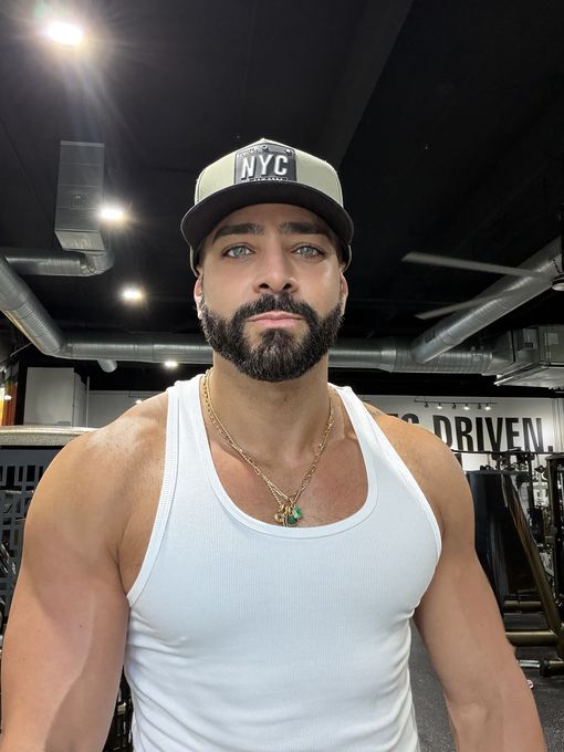 Michael — massage therapist in Miami, FL