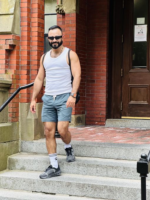 Carlos — massage therapist in San Francisco, CA