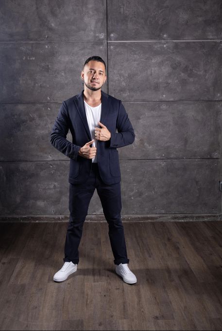 Cesar — massage therapist in North Bergen, NJ