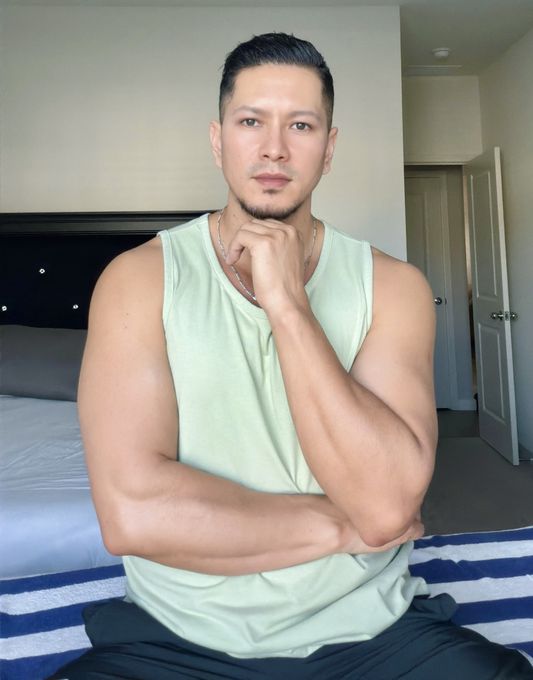 Johnny — massage therapist in Fresno, CA