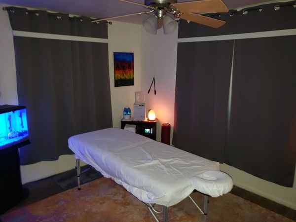 Charles — massage therapist in Phoenix, AZ
